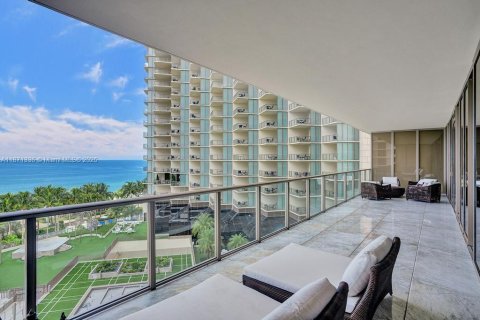 Condominio en venta en Bal Harbour, Florida, 3 dormitorios, 263.75 m2 № 2018542 - foto 25