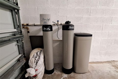 Townhouse in Miami Gardens, Florida 4 bedrooms, 148.83 sq.m. № 1982851 - photo 28