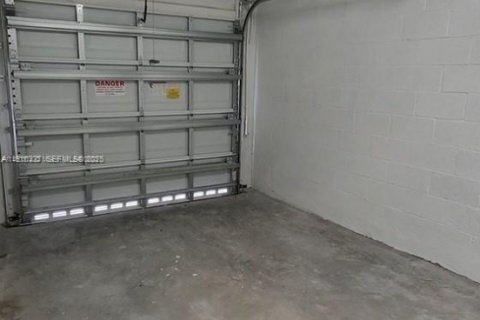 Townhouse in Miami Gardens, Florida 4 bedrooms, 148.83 sq.m. № 1982851 - photo 26