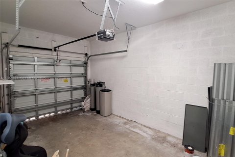 Townhouse in Miami Gardens, Florida 4 bedrooms, 148.83 sq.m. № 1982851 - photo 27