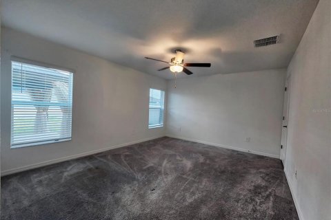 Villa ou maison à louer à Wimauma, Floride: 4 chambres, 171.03 m2 № 2388285 - photo 9