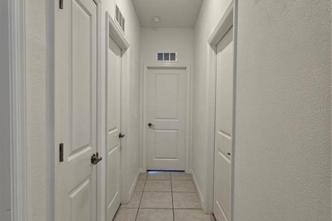 Villa ou maison à louer à Wimauma, Floride: 4 chambres, 171.03 m2 № 2388285 - photo 15