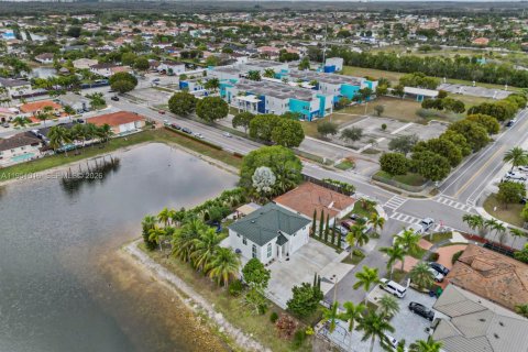 Купить виллу или дом в Майами, Флорида 4 спальни, 238.39м2, № 2009408 - фото 4