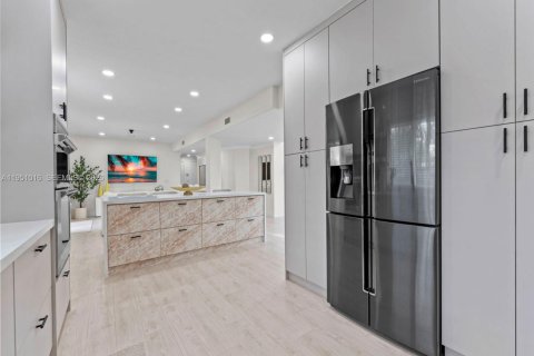 Купить виллу или дом в Майами, Флорида 4 спальни, 238.39м2, № 2009408 - фото 19