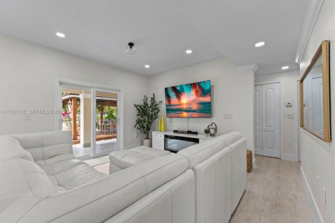 Купить виллу или дом в Майами, Флорида 4 спальни, 238.39м2, № 2009408 - фото 21