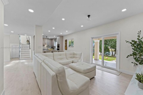 Купить виллу или дом в Майами, Флорида 4 спальни, 238.39м2, № 2009408 - фото 22