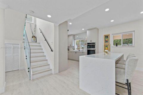 Купить виллу или дом в Майами, Флорида 4 спальни, 238.39м2, № 2009408 - фото 12