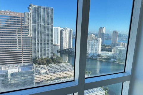 Copropriété à vendre à Miami, Floride: 2 chambres, 118.73 m2 № 1947059 - photo 18