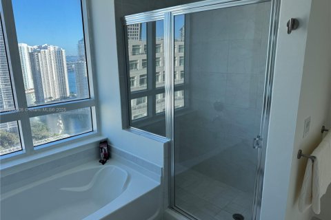 Copropriété à vendre à Miami, Floride: 2 chambres, 118.73 m2 № 1947059 - photo 20