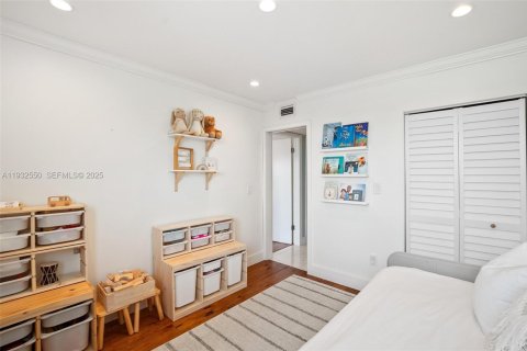 Condo in North Miami Beach, Florida, 2 bedrooms  № 2035196 - photo 21