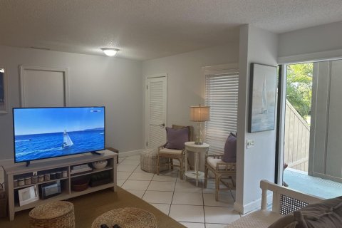 Condo in Jupiter, Florida, 1 bedroom № 2182092 - photo 25