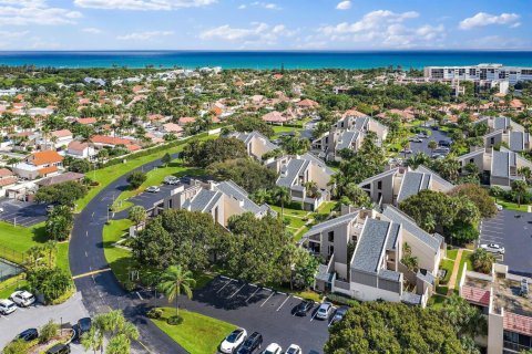 Condo in Jupiter, Florida, 1 bedroom № 2182092 - photo 3