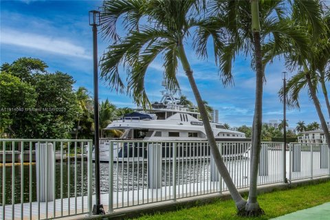 Copropriété à louer à Hallandale Beach, Floride: 1 chambre, 85.47 m2 № 1969706 - photo 8