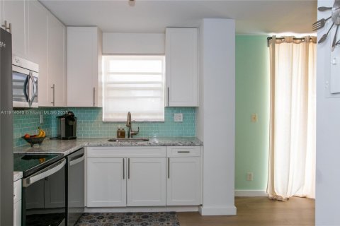 Copropriété à louer à Hallandale Beach, Floride: 1 chambre, 85.47 m2 № 1969706 - photo 20