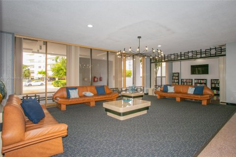 Condo à Hallandale Beach, Floride, 1 chambre  № 1969706