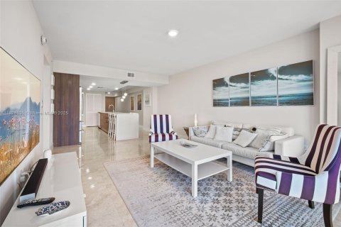 Condo in Bay Harbor Islands, Florida, 2 bedrooms  № 1794454 - photo 23