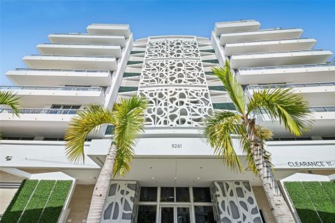 Condo in Bay Harbor Islands, Florida, 2 bedrooms  № 1794454 - photo 2