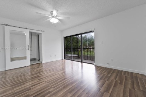 Touwnhouse à vendre à Miami, Floride: 3 chambres № 1814121 - photo 19