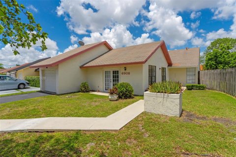 Купить виллу или дом в Майами, Флорида 3 спальни, 154.87м2, № 1998309 - фото 4