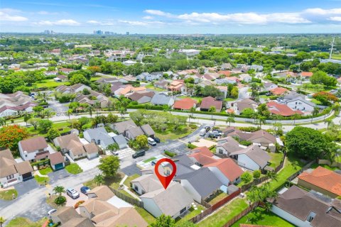 Купить виллу или дом в Майами, Флорида 3 спальни, 154.87м2, № 1998309 - фото 15