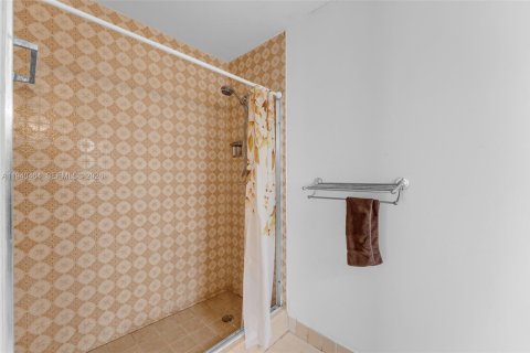 Купить виллу или дом в Майами, Флорида 3 спальни, 154.87м2, № 1998309 - фото 29