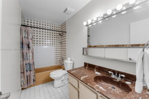 Купить виллу или дом в Майами, Флорида 3 спальни, 154.87м2, № 1998309 - фото 23