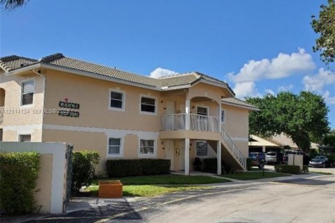 Condo à Coral Springs, Floride, 2 chambres № 2439389