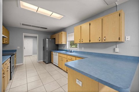 House in Summerfield, Florida 3 bedrooms, 156.73 sq.m. № 2099760 - photo 9