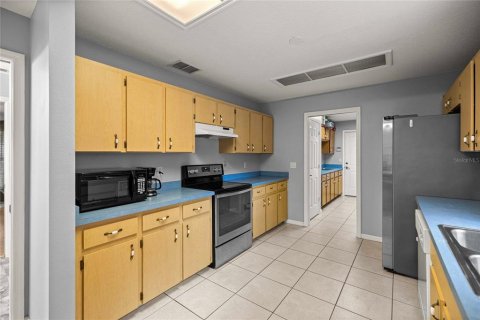 House in Summerfield, Florida 3 bedrooms, 156.73 sq.m. № 2099760 - photo 7