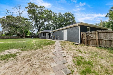House in Summerfield, Florida 3 bedrooms, 156.73 sq.m. № 2099760 - photo 26