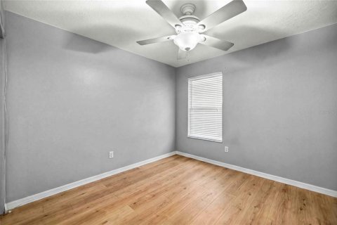House in Summerfield, Florida 3 bedrooms, 156.73 sq.m. № 2099760 - photo 19