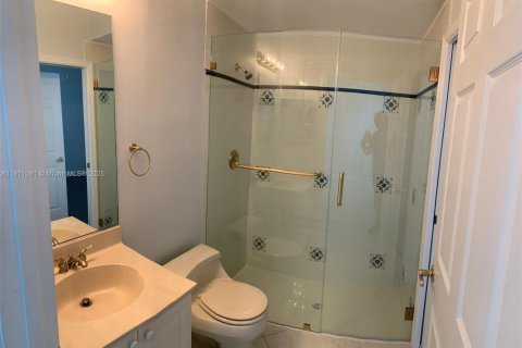Villa ou maison à louer à Miramar, Floride: 4 chambres, 210.24 m2 № 1927895 - photo 8