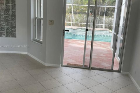Villa ou maison à louer à Miramar, Floride: 4 chambres, 210.24 m2 № 1927895 - photo 18