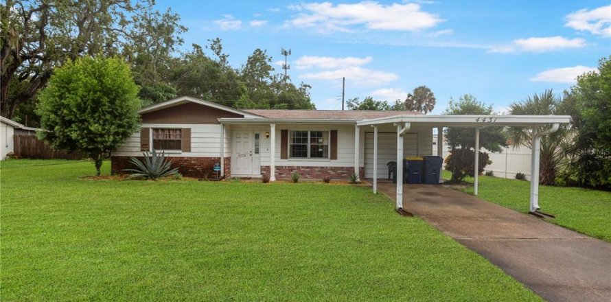 House in Holiday, Florida 2 bedrooms, 99.78 sq.m. № 1819083