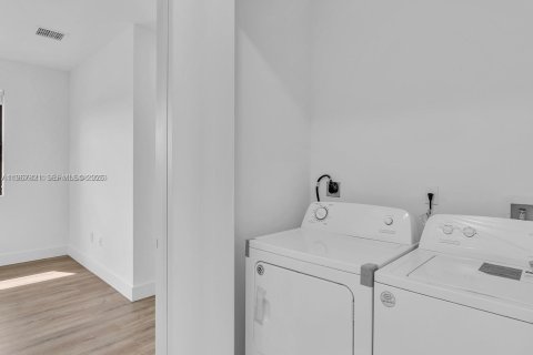 Adosado en alquiler en Miramar, Florida, 3 dormitorios, 141.95 m2 № 2029159 - foto 29