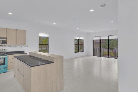 Adosado en alquiler en Miramar, Florida, 3 dormitorios, 141.95 m2 № 2029159 - foto 4