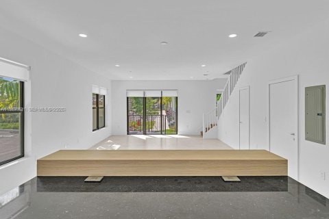 Adosado en alquiler en Miramar, Florida, 3 dormitorios, 141.95 m2 № 2029159 - foto 13