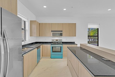 Adosado en alquiler en Miramar, Florida, 3 dormitorios, 141.95 m2 № 2029159 - foto 10