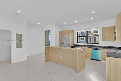 Adosado en alquiler en Miramar, Florida, 3 dormitorios, 141.95 m2 № 2029159 - foto 9