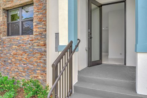 Adosado en alquiler en Miramar, Florida, 3 dormitorios, 141.95 m2 № 2029159 - foto 3