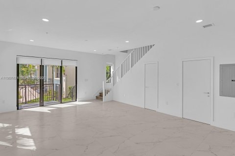 Adosado en alquiler en Miramar, Florida, 3 dormitorios, 141.95 m2 № 2029159 - foto 15