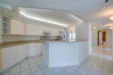 Condo in Port Orange, Florida, 3 bedrooms № 2101119 - photo 15