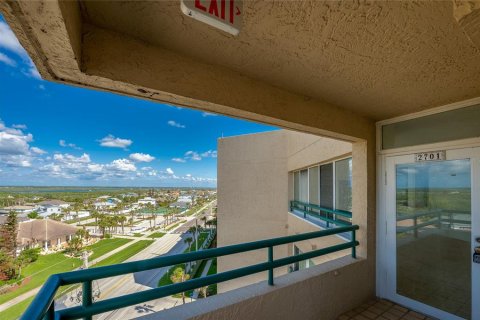 Condo in Port Orange, Florida, 3 bedrooms № 2101119 - photo 2