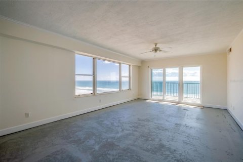Condo in Port Orange, Florida, 3 bedrooms № 2101119 - photo 21
