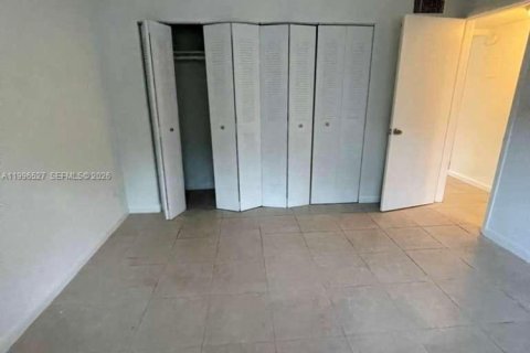 Apartment in Miami, Florida 1 bedroom, 53.05 sq.m. № 2058440 - photo 3