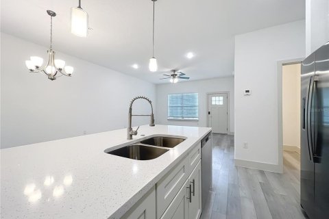 Casa en venta en Citrus Springs, Florida, 4 dormitorios, 144.09 m2 № 1904646 - foto 9