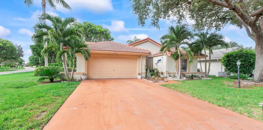Villa ou maison à Boynton Beach, Floride 3 chambres, 168.9 m2 № 2428158