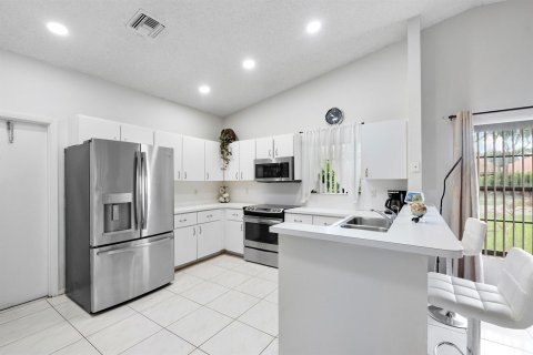 Villa ou maison à vendre à Boynton Beach, Floride: 3 chambres, 168.9 m2 № 2428158 - photo 17