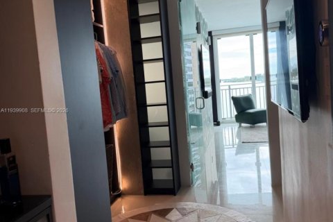 Copropriété à vendre à Miami, Floride: 1 chambre, 96.8 m2 № 1997289 - photo 17