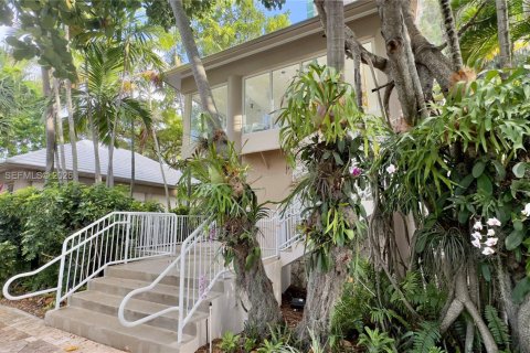 Купить кондоминиум в Майами, Флорида 1 спальня, 96.8м2, № 1997289 - фото 1